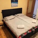 къща томови Гостевой дом Девин