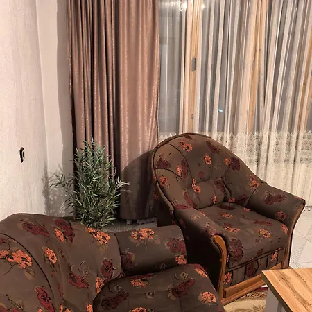 къща томови Guest house
