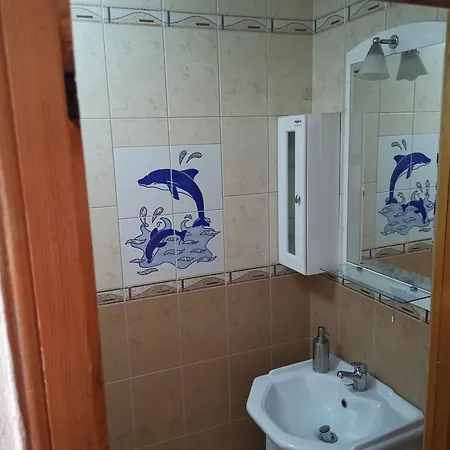 къща томови Guest house *