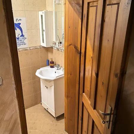 къща томови Guest house Devin