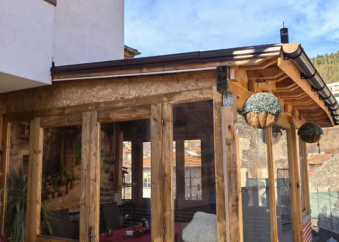 къща томови Dewin