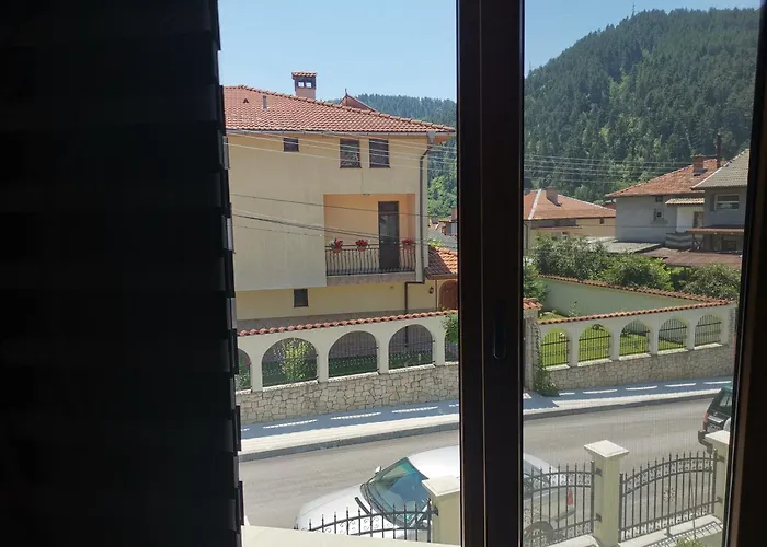 къща томови Dewin