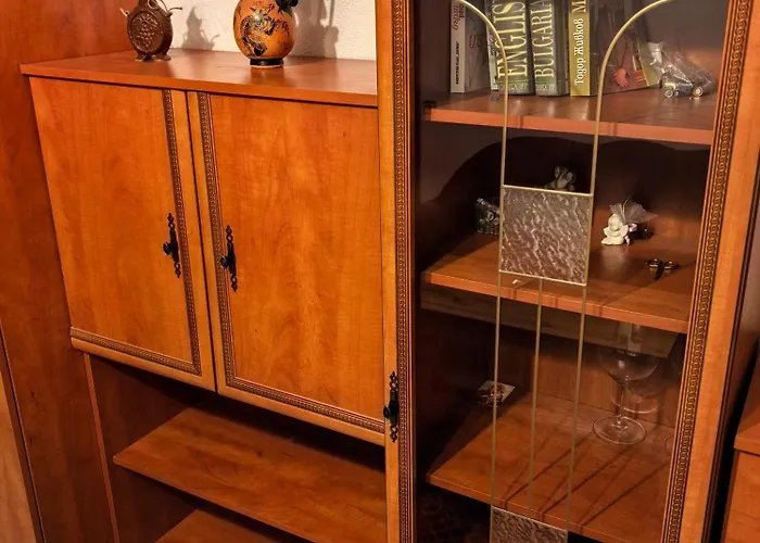 къща томови * Dewin