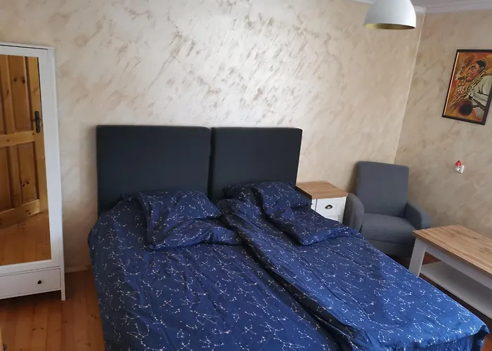 къща томови Gasthof Dewin