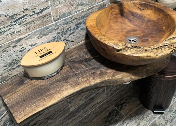 къща томови Dewin